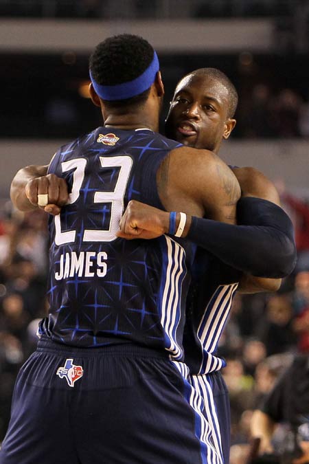 跟队记者：迈尼昂看起来不会续约，但阿莱格里仍在试图说服他（随队记者：迈尼昂续约希望渺茫，阿莱格里仍在努力劝说他）