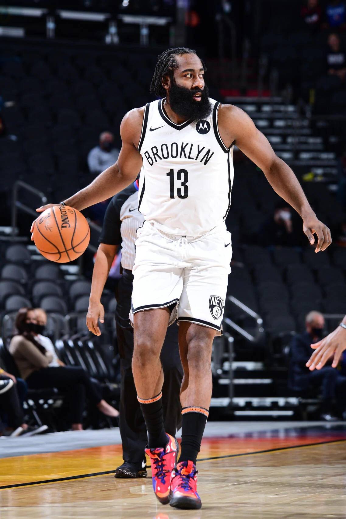 德甲前瞻：汉堡攻守俱废一败再败，斯图加特强势冲击欧冠区（德甲前瞻：汉堡攻防失衡连败不止，斯图加特强势直指欧冠席位）