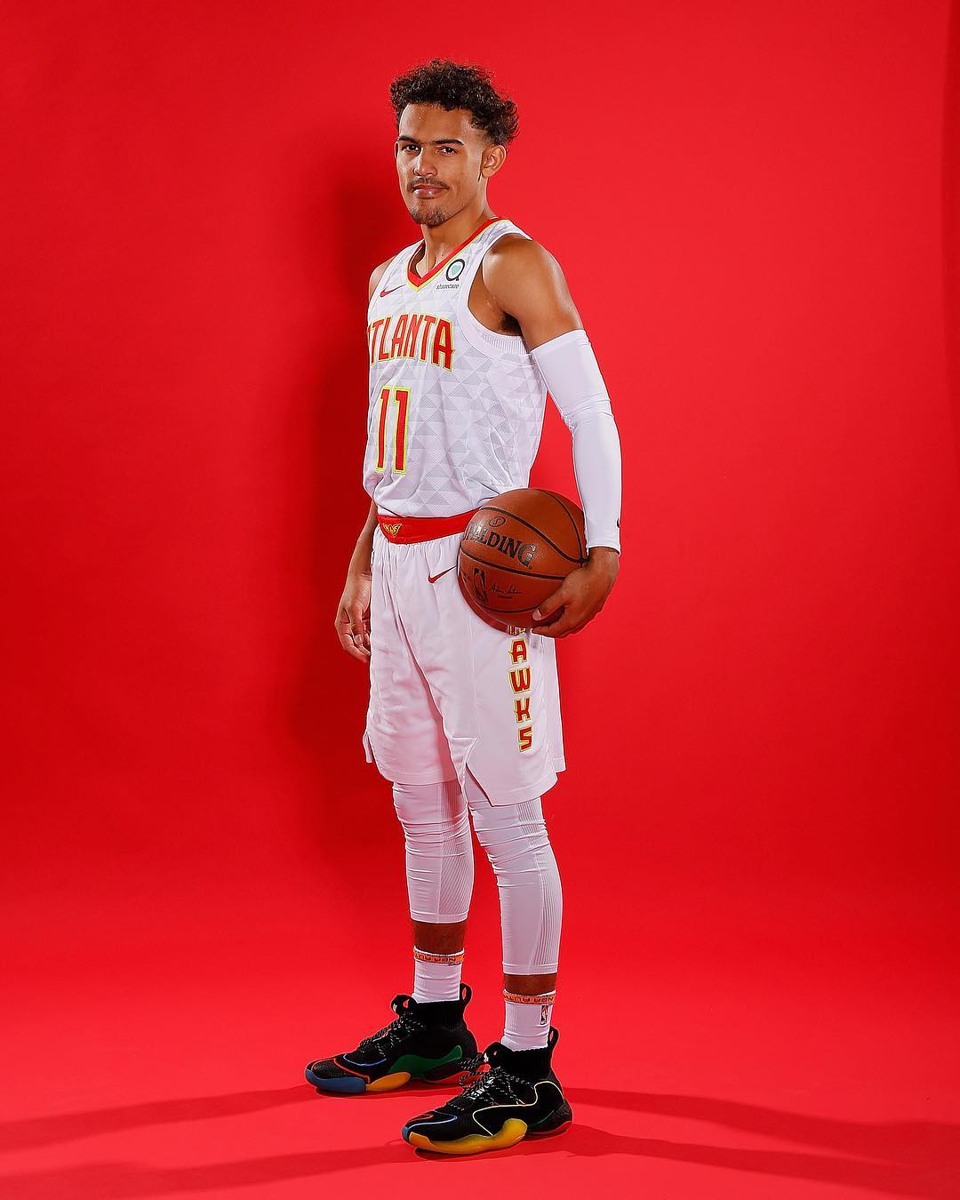 FIFA女足最新排名：中国女足下降1位至第17，亚洲第4（FIFA女足排名更新：中国女足降至第17位 位列亚洲第4）