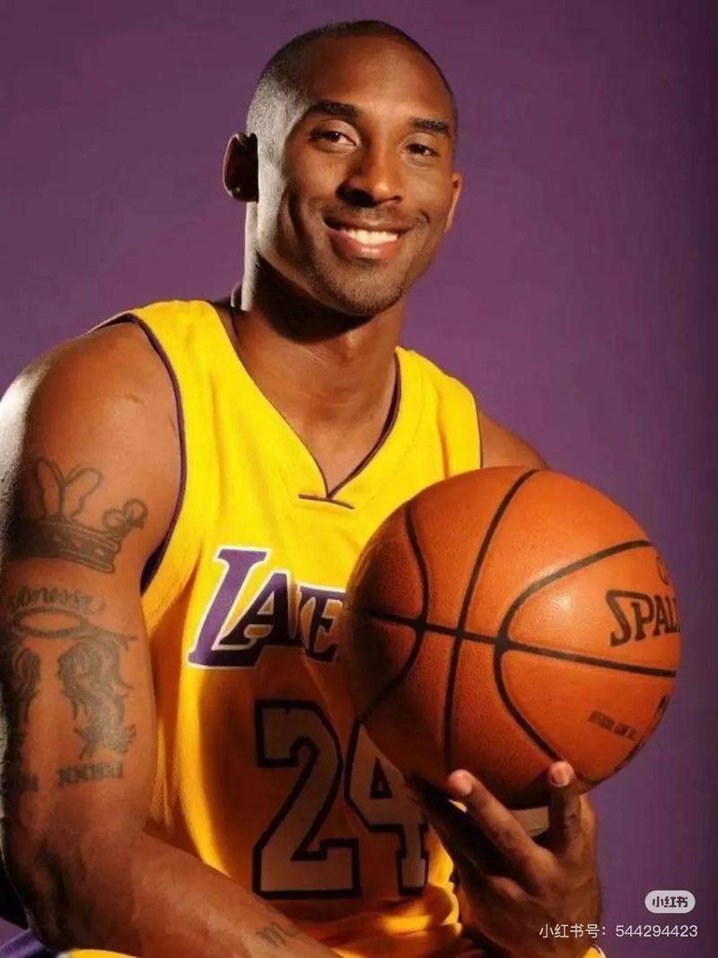 女足热身两连败！马德兴：若主教练不下课，明年亚洲杯或惨败（女足热身两连败，马德兴直言：若不换帅，明年亚洲杯恐遭惨败）