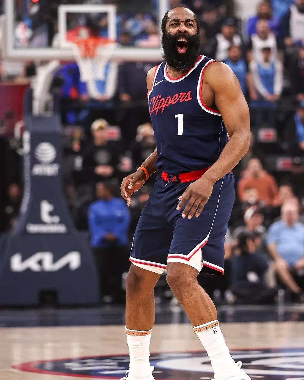 卡萨诺：米兰喜欢缩在中线后死守，就算侥幸进球也还是继续守（卡萨诺批评米兰摆大巴：退到中线后全场死守，进球也不主动进攻）