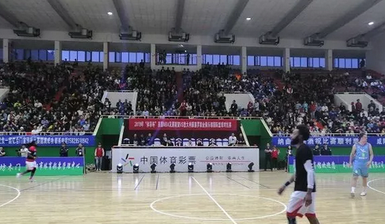 铜梁龙李镇全谈冲超：有这么多人支持我们，为什么不能冲超？（李镇全：有这么多人支持，铜梁龙为何不能冲超？）